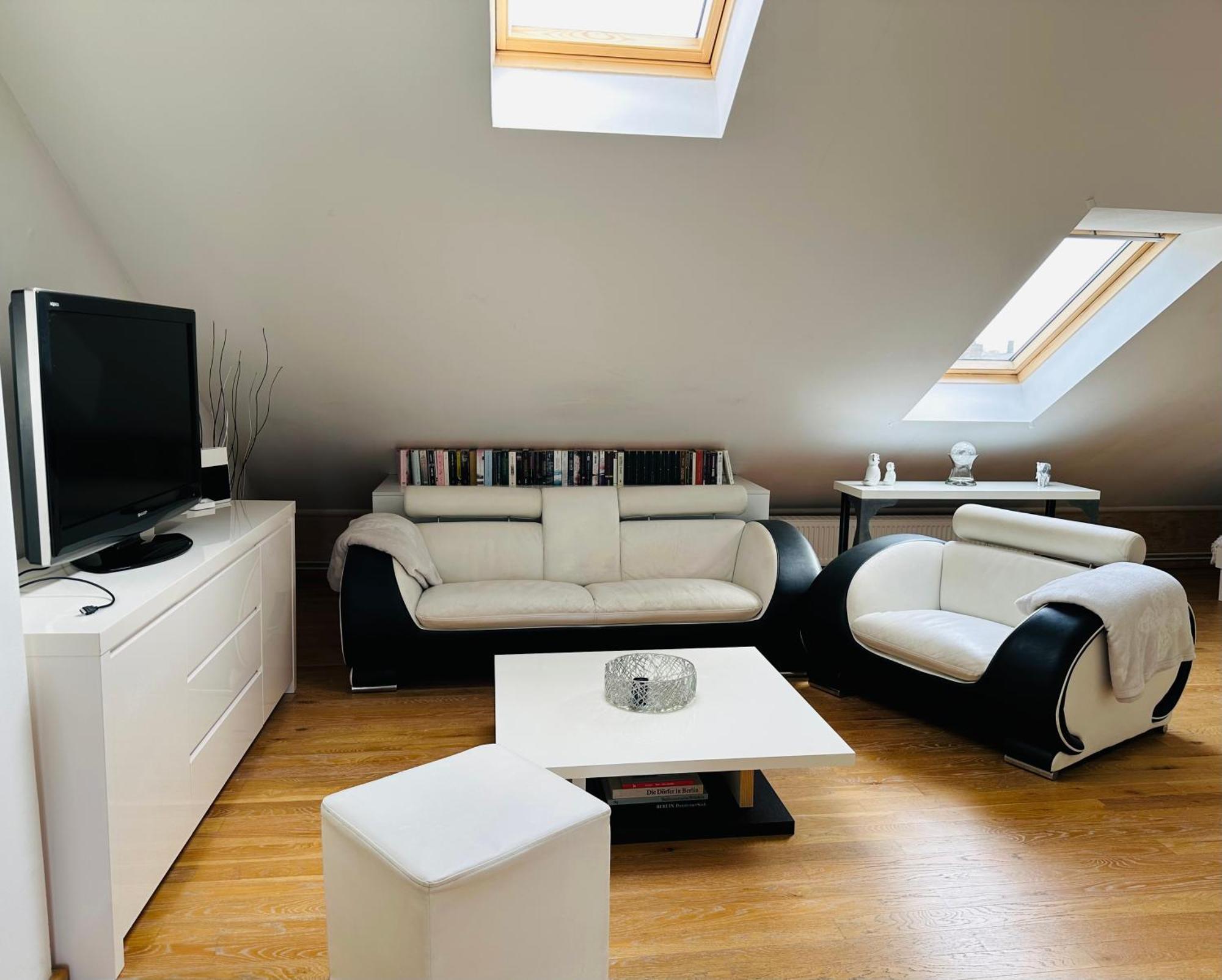 Schoene Dachgeschosswohnung Nahe Dem Mueggelsee